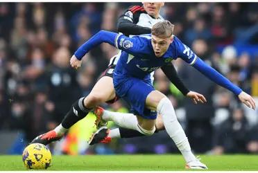 Cole Palmer scores for Chelsea again as he sends Leno the wrong way from the penalty spot.