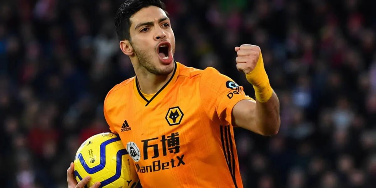Contrary to what he is currently going through, the Mexican striker had a great start in the EPL, but everything changed after a terrible event.
