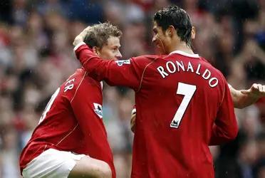 Cristiano Ronaldo arrived at United from Italy but his arrival was not easy, at first it was believed that he could go to Madrid or City, but United accelerated and signed the Portuguese.