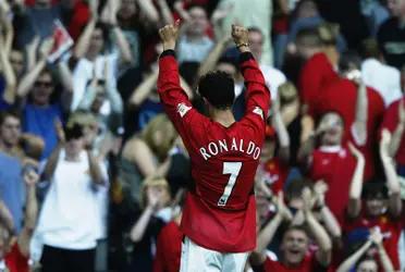 Cristiano Ronaldo comes back to Manchester United, and his return to the Premier League is already beginning to throb. What jersey number should him wear?