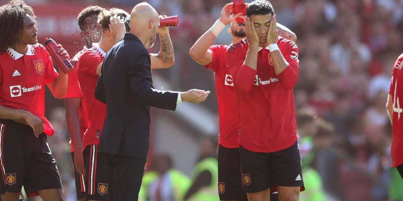 Cristiano Ronaldo does not stop receiving ridicule and criticism for his last games in Manchester
