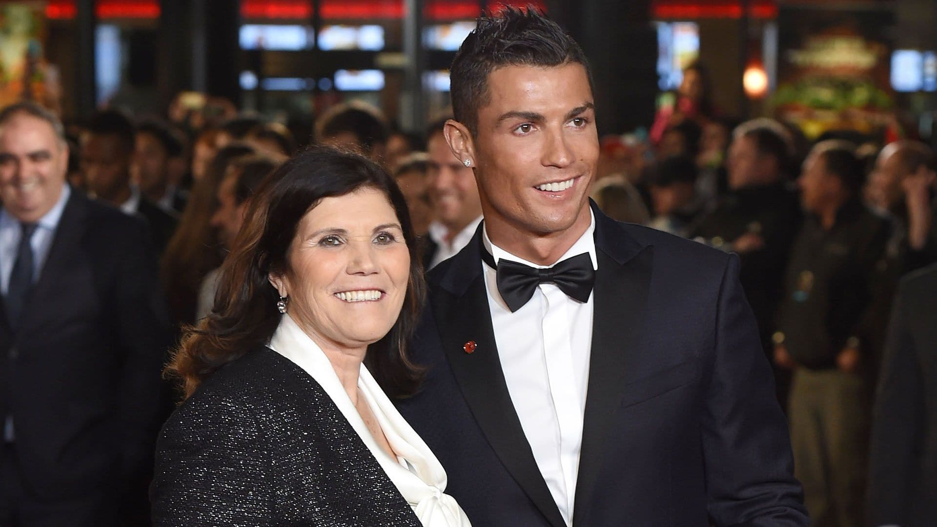 Cristiano Ronaldo gives his mother a luxurious Porsche on her birthday.