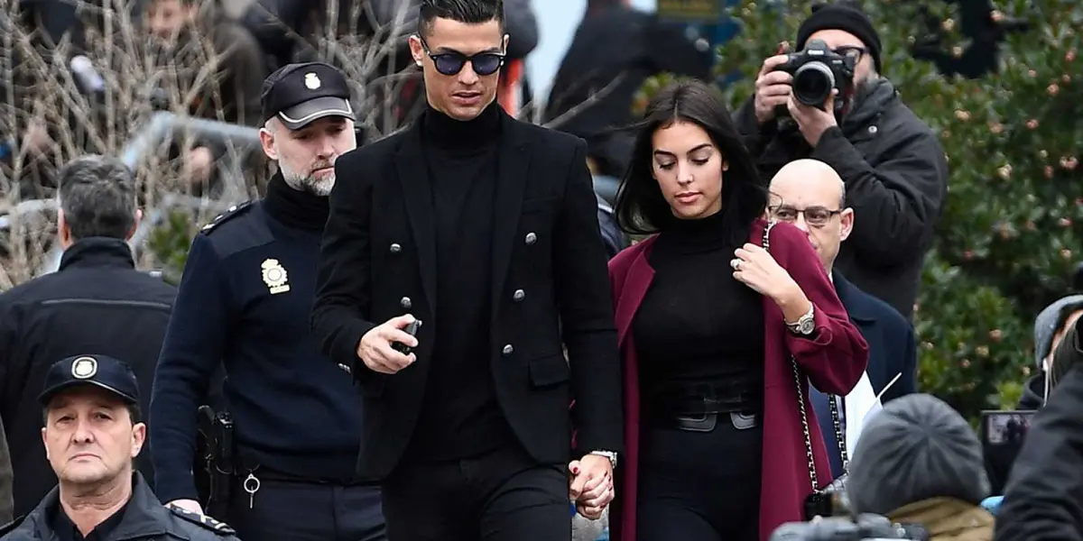 Cristiano Ronaldo has four children, married to the beautiful Argentine model and influencer Georgina Rodriguez have shown signs of being a super family.
 