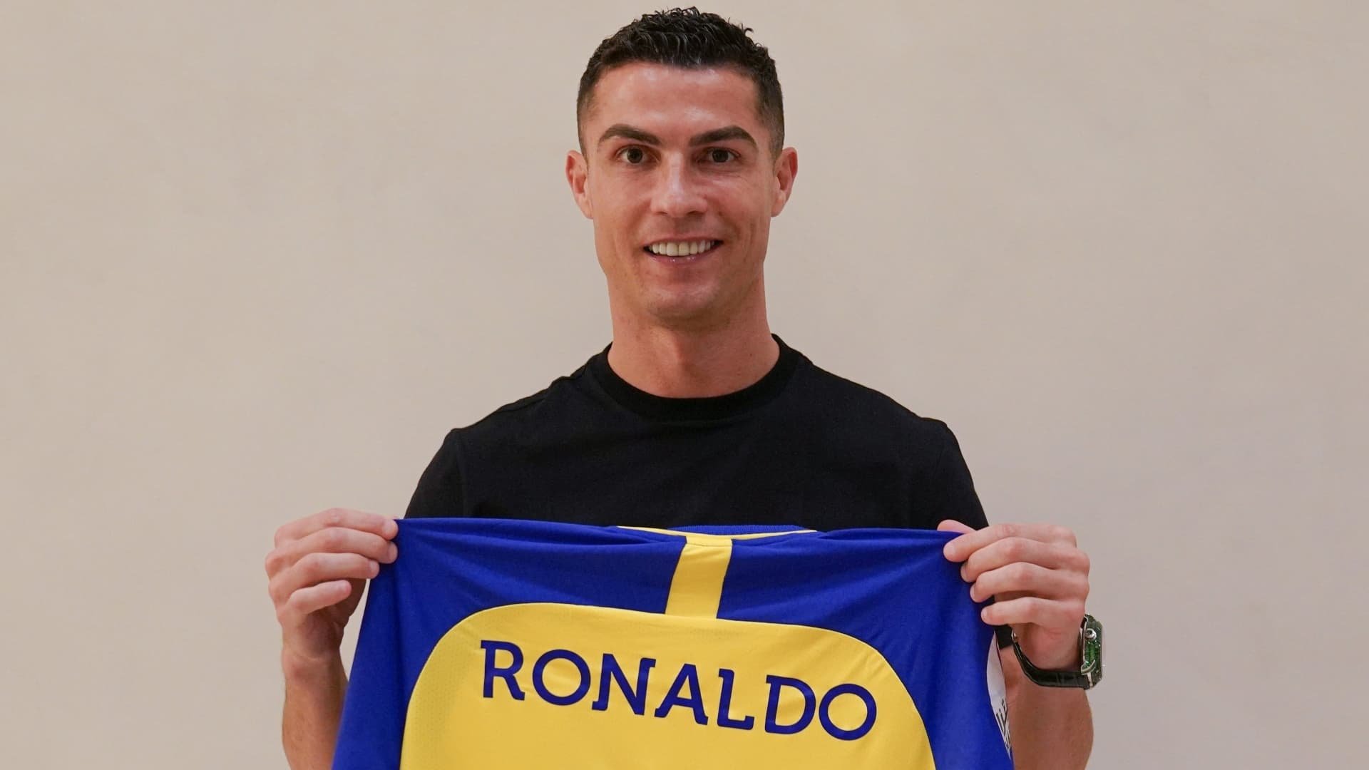 Cristiano Ronaldo has signed the biggest contract ever in football history.