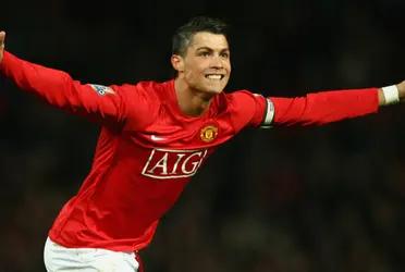 Cristiano Ronaldo played alongside Ryan Giggs, Gary Neville and Paul Scholes in his first spell at Manchester United. Will he captain United at his second time in the club?