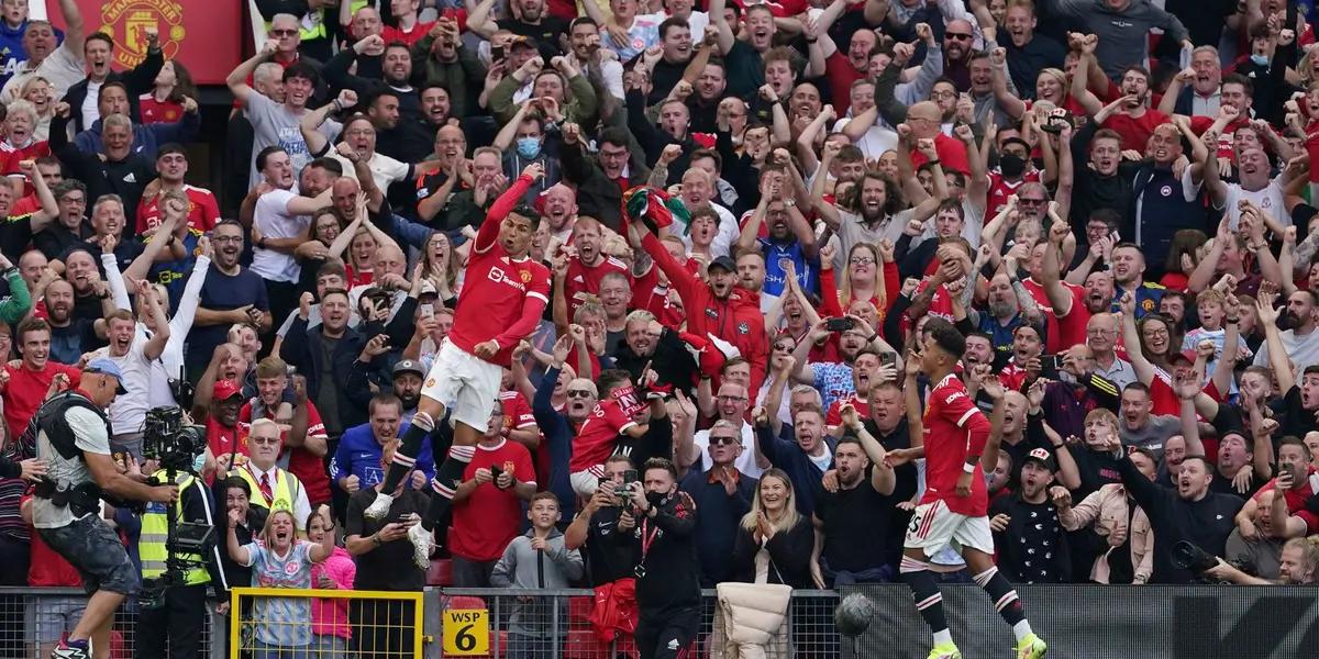 Cristiano Ronaldo returned to Manchester United where he generated more expectations and much more money than Lionel Messi's debut at Paris Saint Germain.