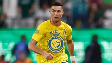 Cristiano Ronaldo running while playing for Al Nassr.