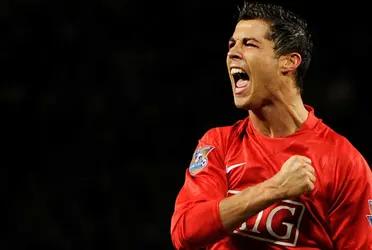 Cristiano Ronaldo signed with Manchester United and everything is ready to see the Portuguese back on the pitch with the Red Devils. Here's all about Cristiano's return.