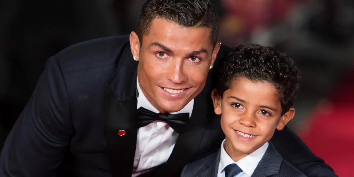 Cristiano Ronaldo's son, Junior, is scoring goals here and there for Juventus youth team, just like his father does for the first team. Here, a description of his style of play.
