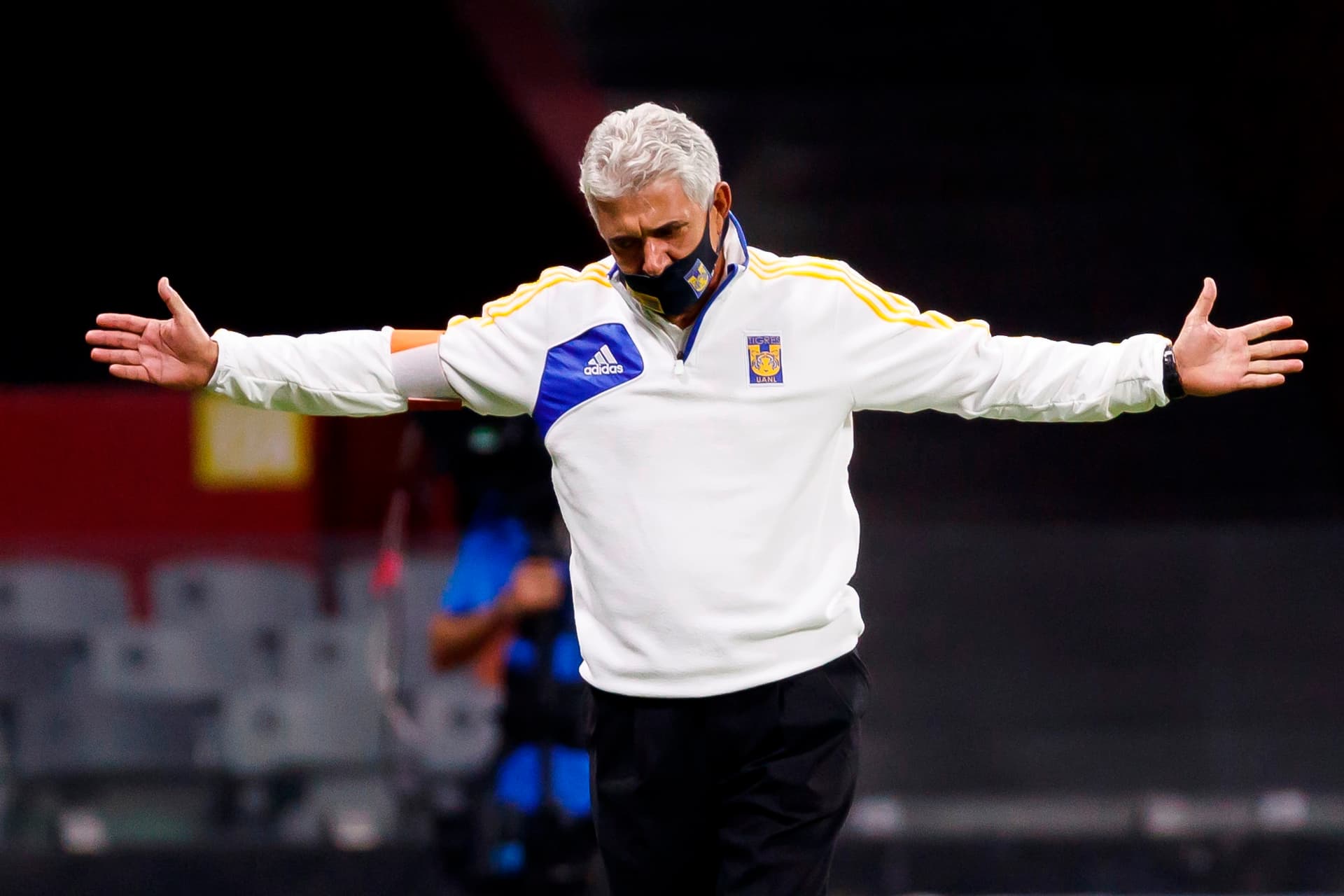 Cruz Azul will face Tigres in the quarterfinals.