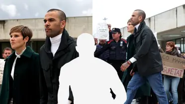 Dani Alves, along with his lawyer Ines Guardiola, walking out of the prison.