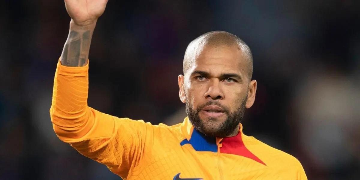 Dani Alves is not going through his best moment, even so he receives great news