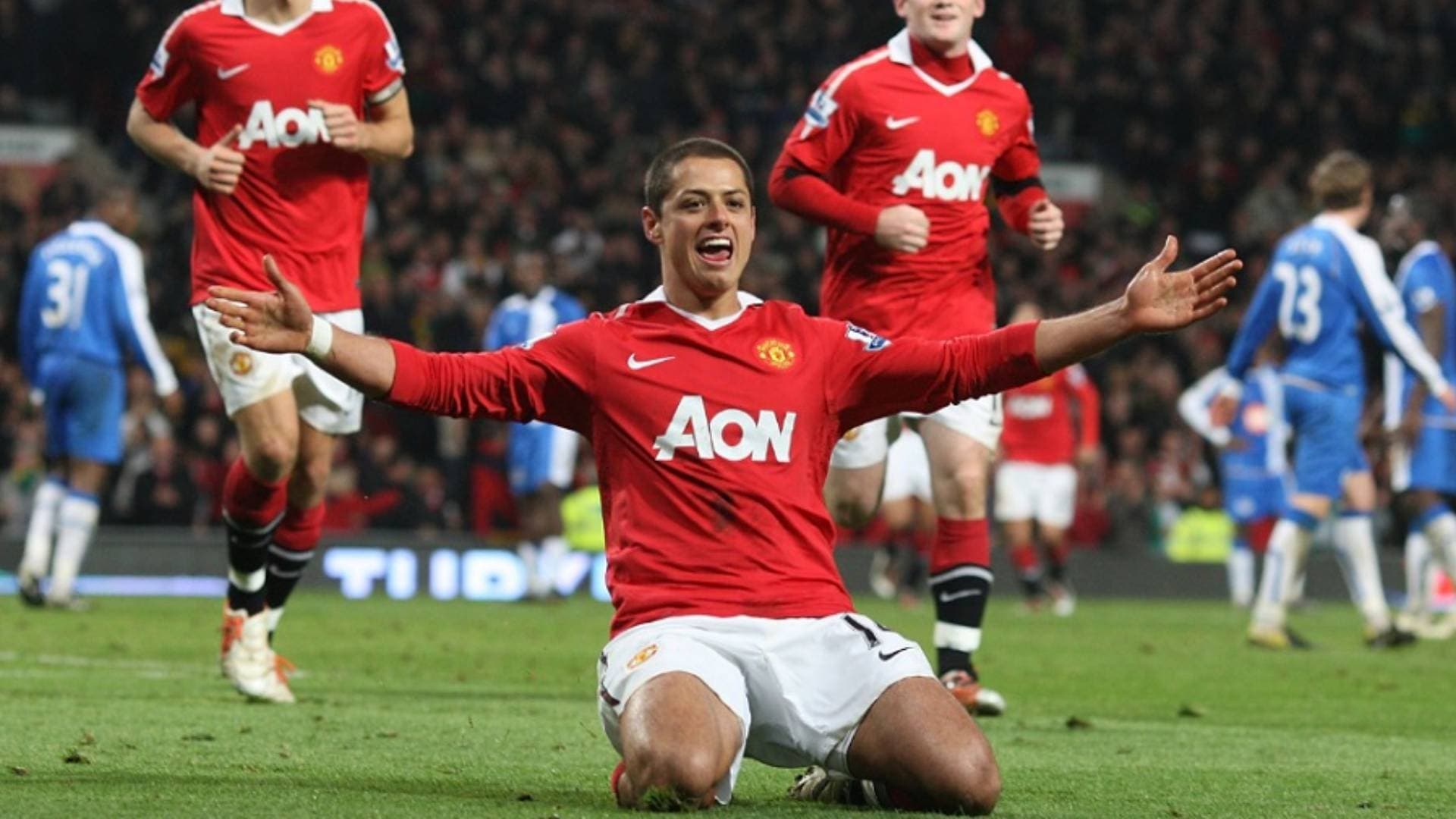 Davis Moyes was far from being able to replace the historical Sir Alex Ferguson.