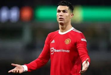 Despite Cristiano Ronaldo confirmed his continuity at Manchester United, Erik Ten Hag decided to keep him on the bench.