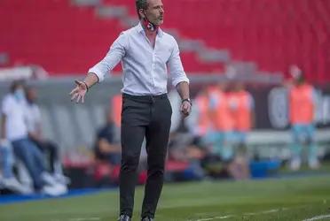 Diego Cocca confirmed that one of his best players could not see action in the Clásico Tapatío