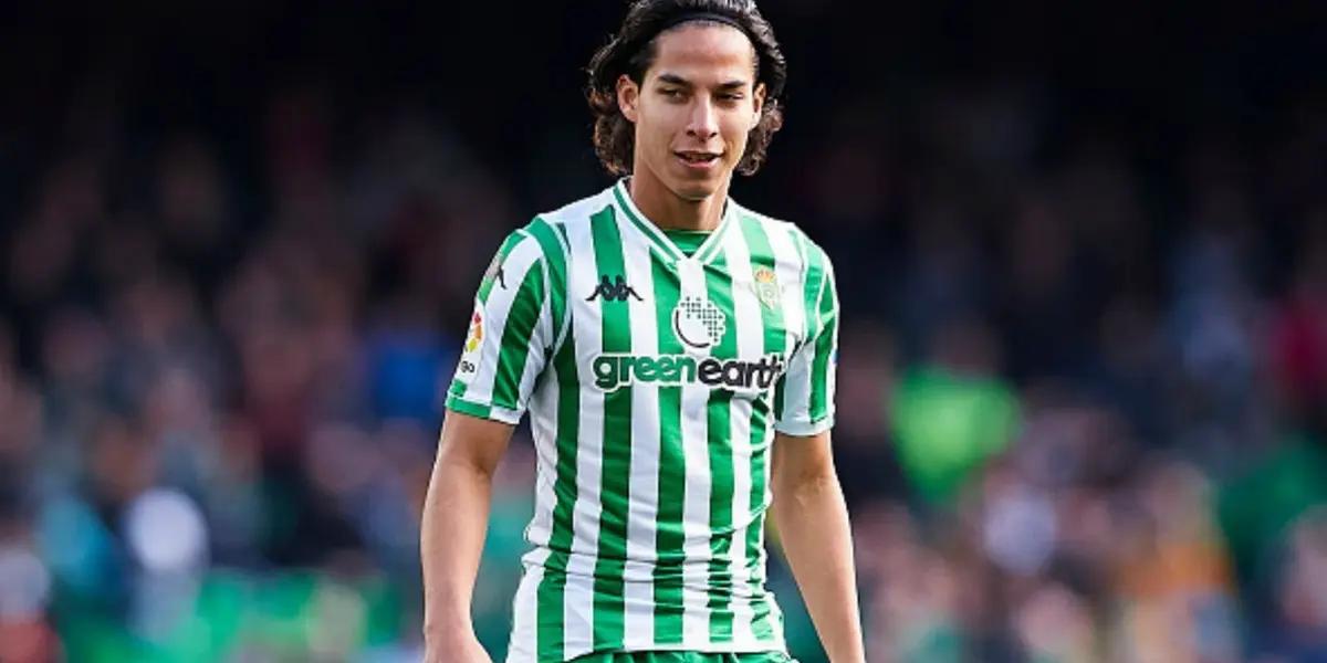 Diego Lainez would say goodbye to Betis, other club is willing to pay 2 million dollars for the Mexican.