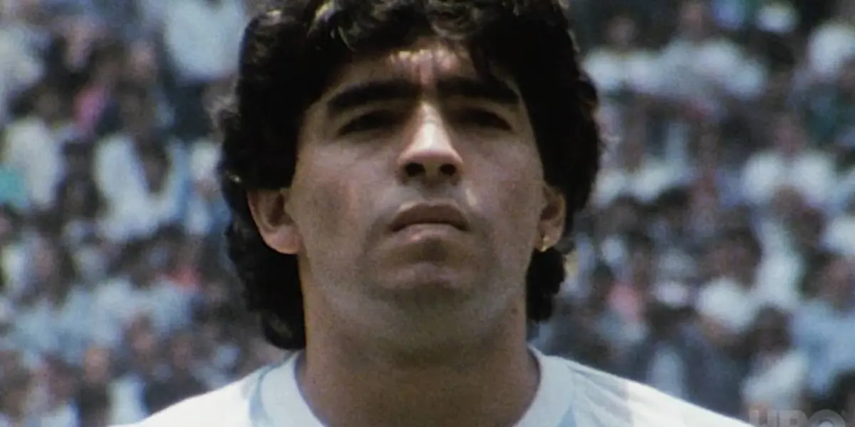 Diego Maradona underwent emergency surgery for a bruise on his brain and the doctors told you about how the operation went.
