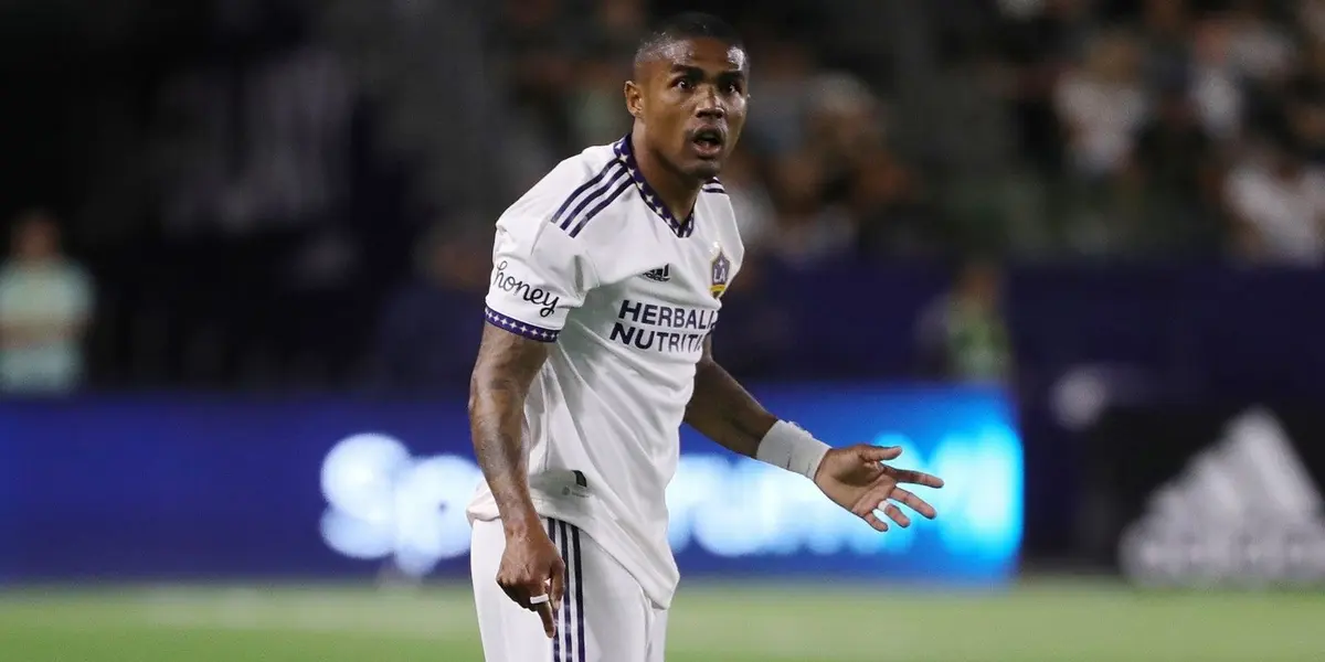 Douglas Costa scored a goal with the LA Galaxy but has a big problem with this club