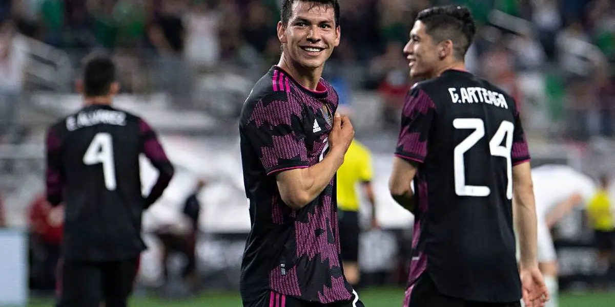 Great gesture by Hirving Lozano with the fans of the Mexico National Team