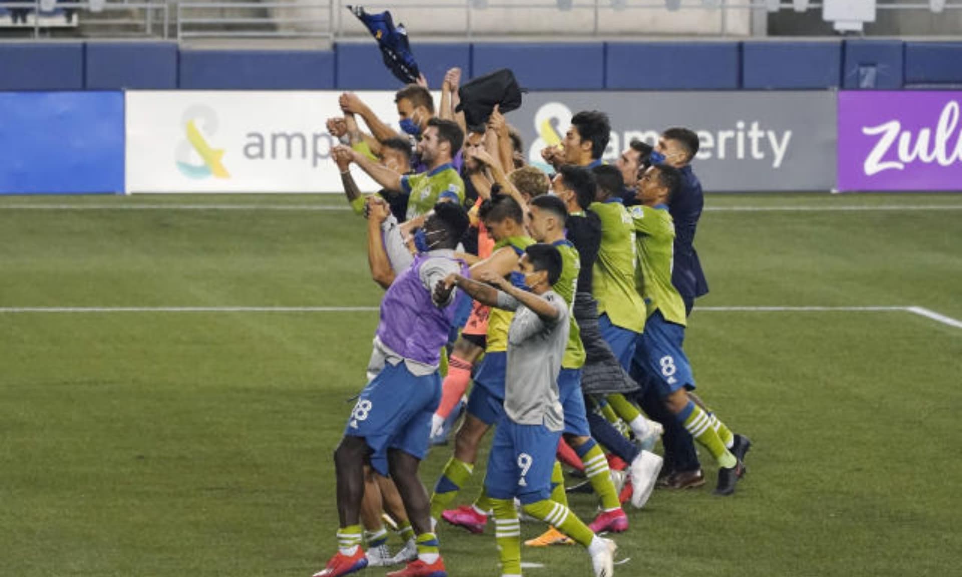 During the history of MLS there have been games with very exaggerated results, which have been the most outstanding?