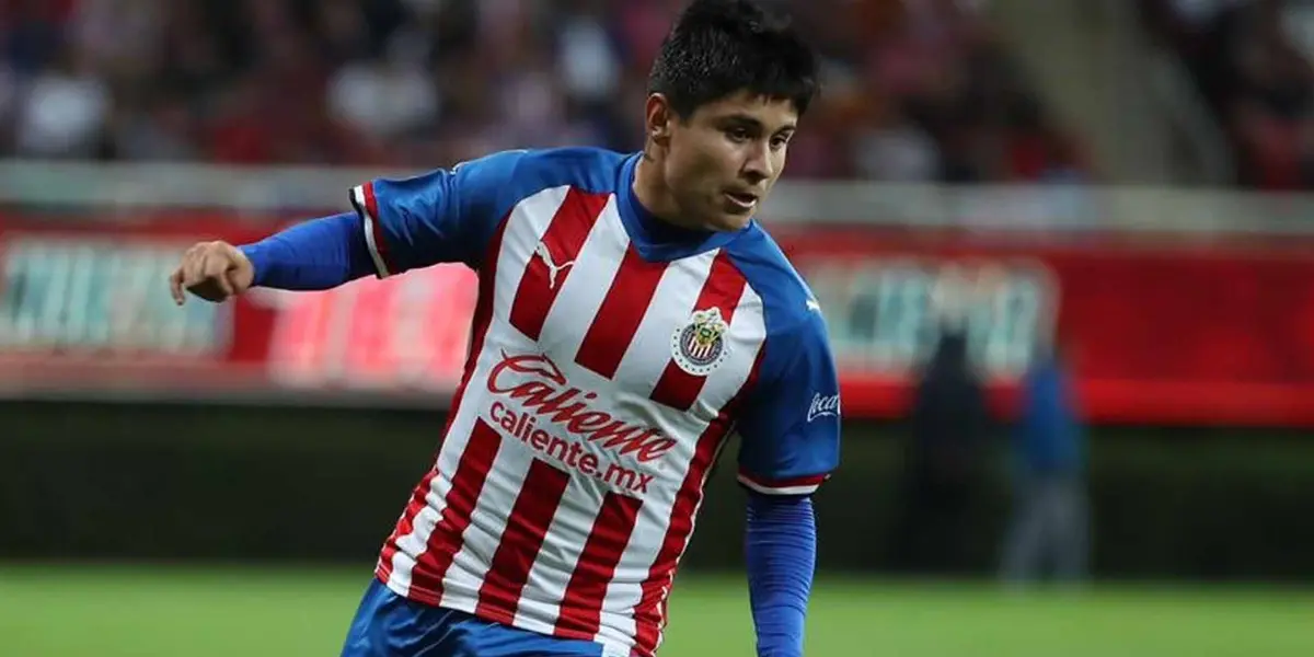 Eduardo López played an awful match against Cruz Azul and the fans are tired of him, they want him out.