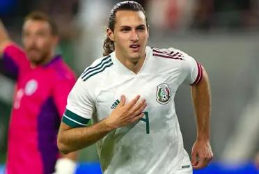 Either Funes Mori or Martín won’t make it to Qatar now that Santiago Giménez is on a scoring streak