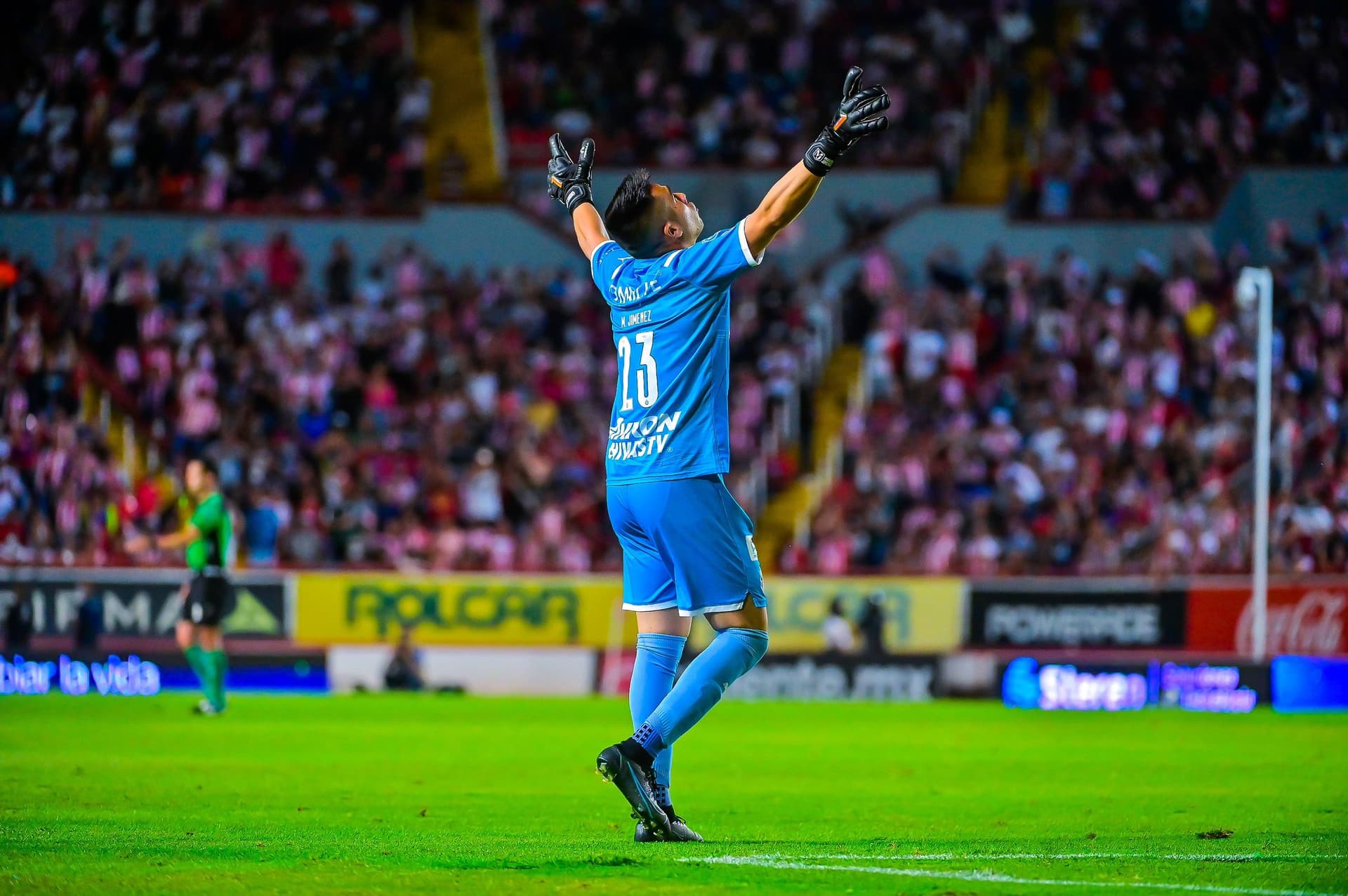 El Rebaño Sagrado remains unbeaten with Ricardo Cadena.