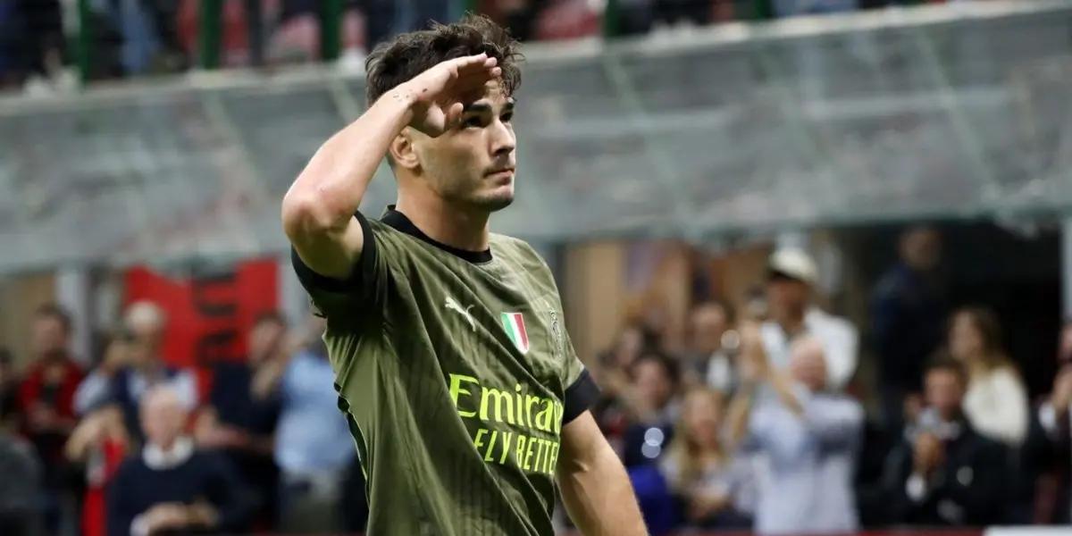 Erik ten Hag is still looking for a midfielder