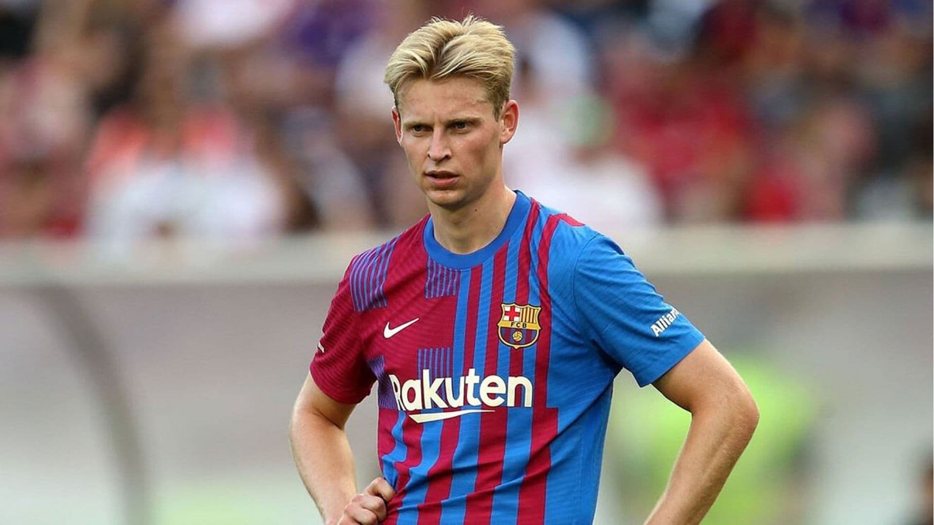 Erik ten Hag wants to reunite with de Jong after three seasons.