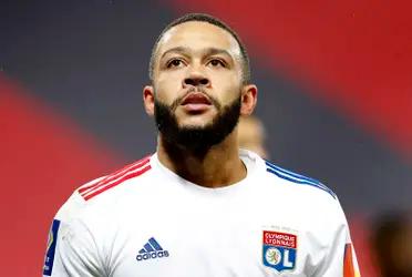 Even though Barcelona was very near to sign the Dutch attacker, they now have competition.