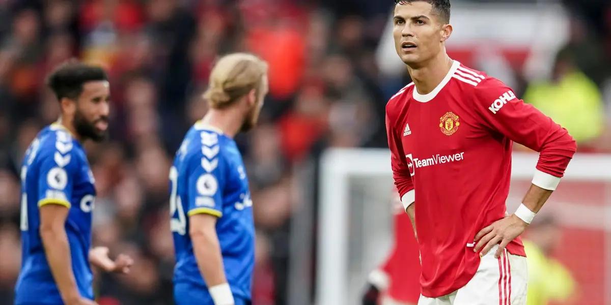 Everton forward Andros Townsend hit Cristiano Ronaldo's "siuuu" celebration after scoring against Manchester United at Old Trafford.