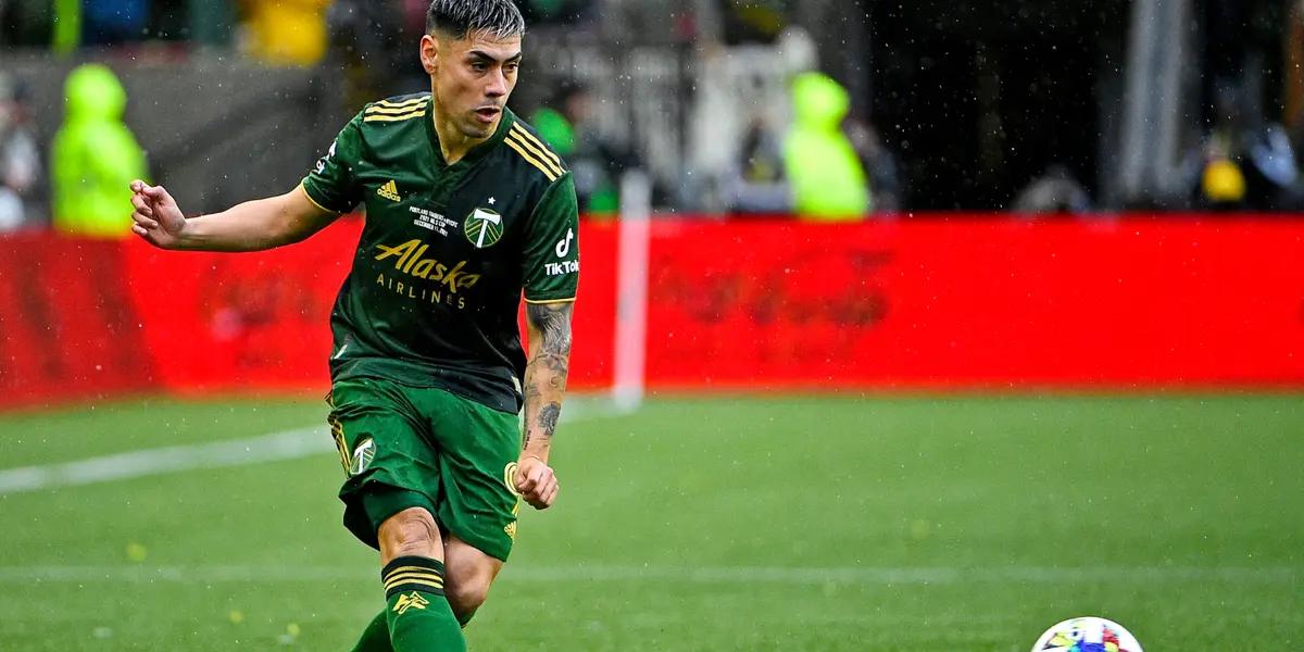 Felipe Mora with the Portland Timbers jersey.