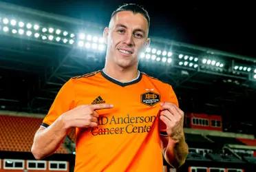 "Ferregol", the lethal Paraguayan striker is showing signs of his talent in friendly matches.