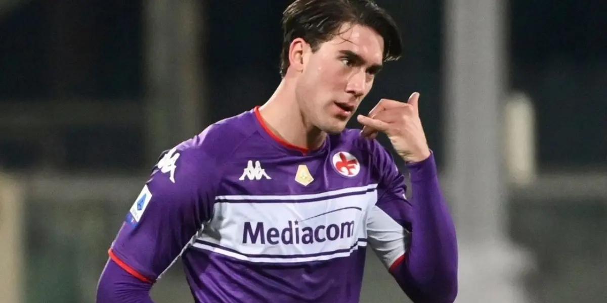 Fiorentina striker, Dusan Vlahovic, is set for a shock move to Arsenal as according to reports.