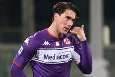 Fiorentina striker, Dusan Vlahovic, is set for a shock move to Arsenal as according to reports.