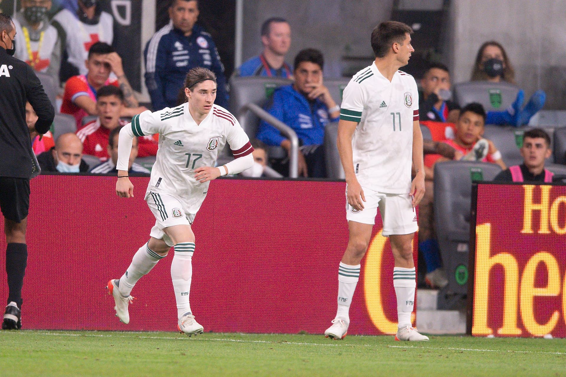 Flores recently announced that he decided to play for El Tri.