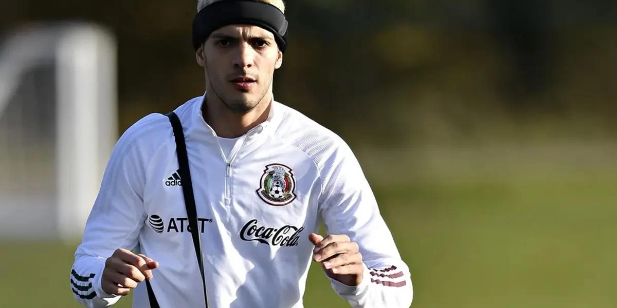 Forward Raúl Jiménez will be on the final list that Gerardo Martino will present in the coming days