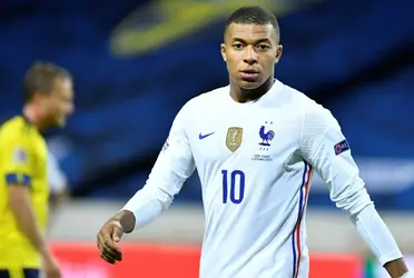 France claimed the Nations League title against Spain with a controversial goal from Kylian Mbappé late in the game. In this way, the Frenchman was decisive and managed to score in the two finals that he played with his team.