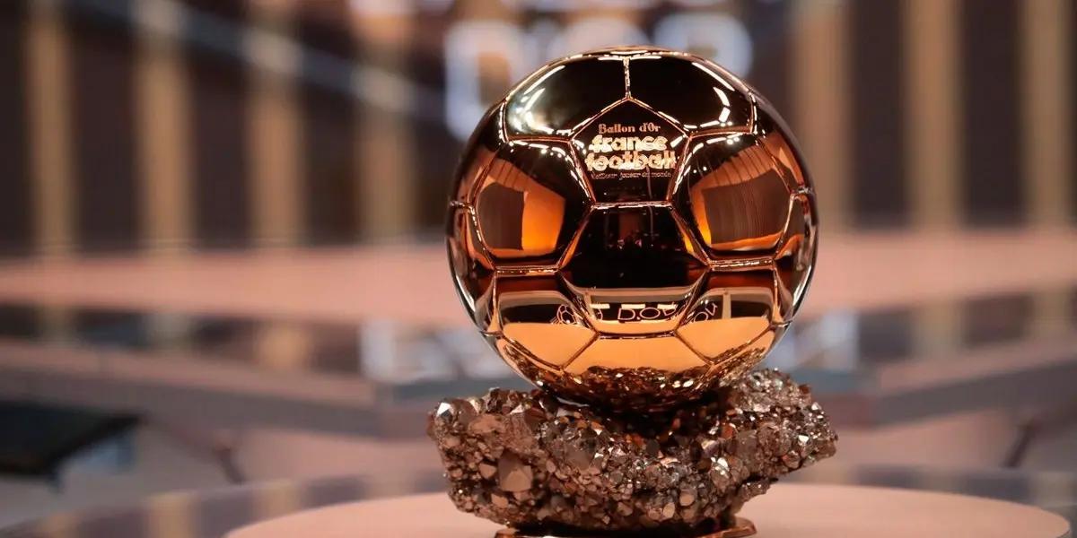 France Football created an award that will reward the best team in history and it is called Golden Ball Dream Team.