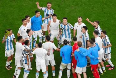 From England they mention that there is already a pre-contract between a footballer from the National Team and a European giant