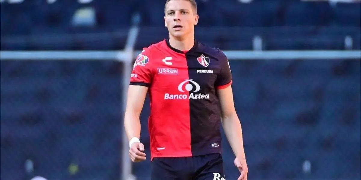 Funes Mori has proven that he's not a striker that can perform well for El Tri.