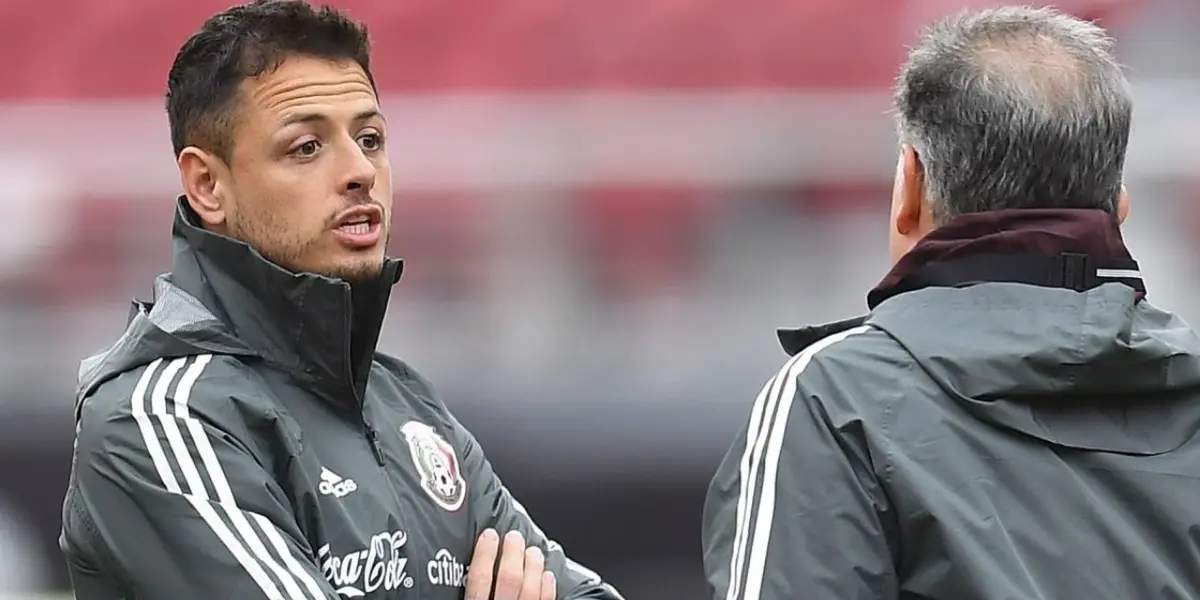Gerardo Martino has finally made contact with Javier 'Chicharito' Hernández to negotiate his return to the Mexican national team.