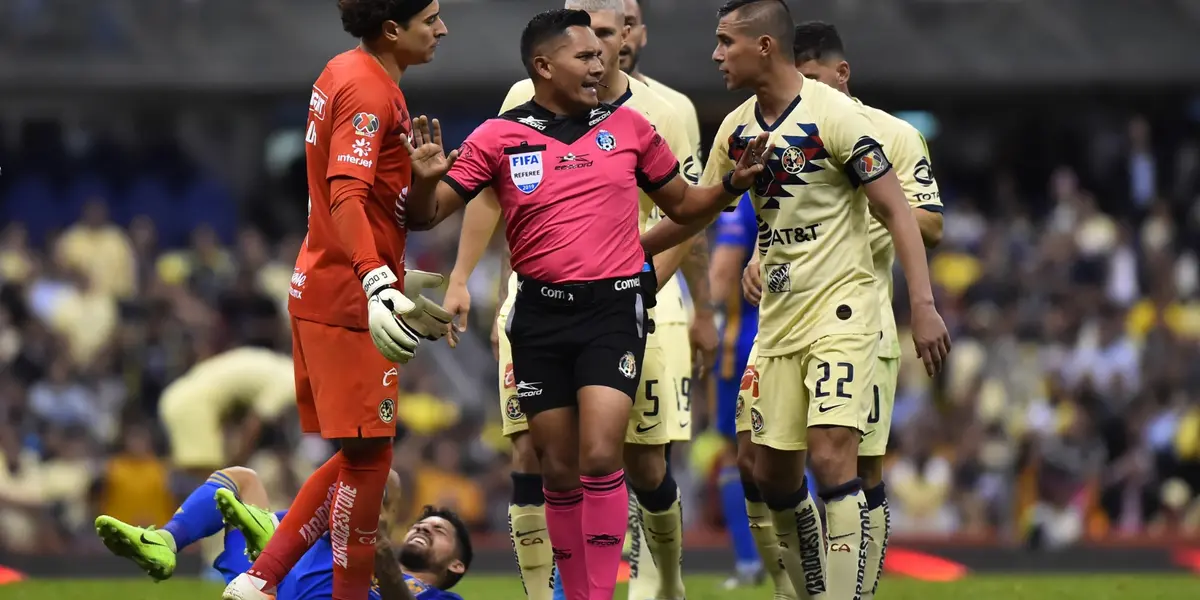 Guillermo Ochoa and Nahuel Guzman disputed who the best goalkeeper in Liga MX was and Ochoa taught him in a particular way because he believes he is.