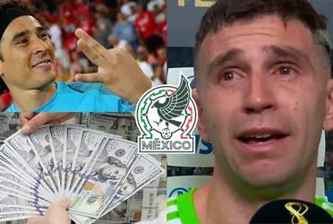 Guillermo Ochoa leaves for Salernitana and what he will earn as opposed to Dibu Martinez