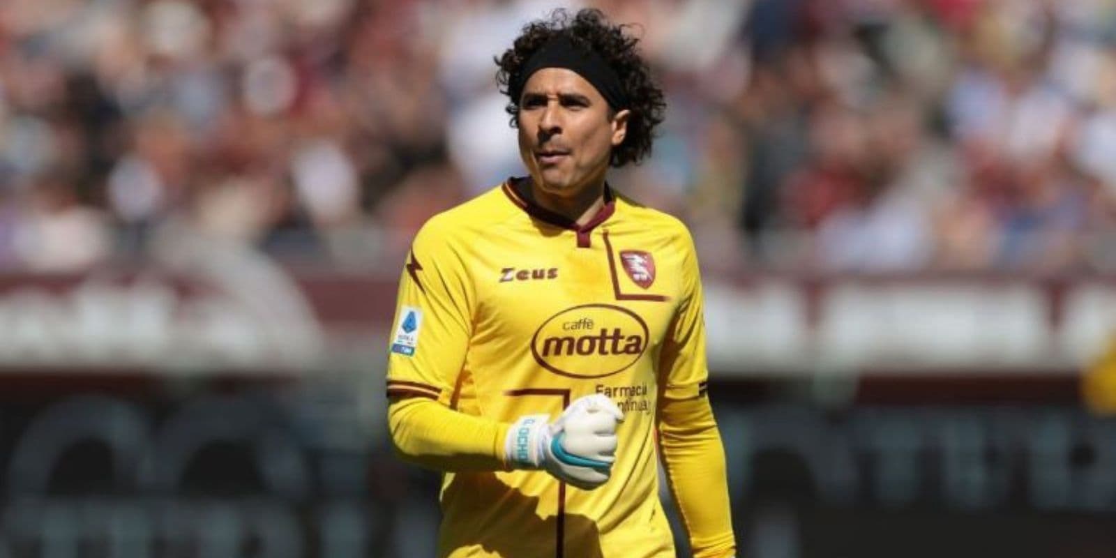 Guillermo Ochoa will have a millionaire salary now with Salernitana