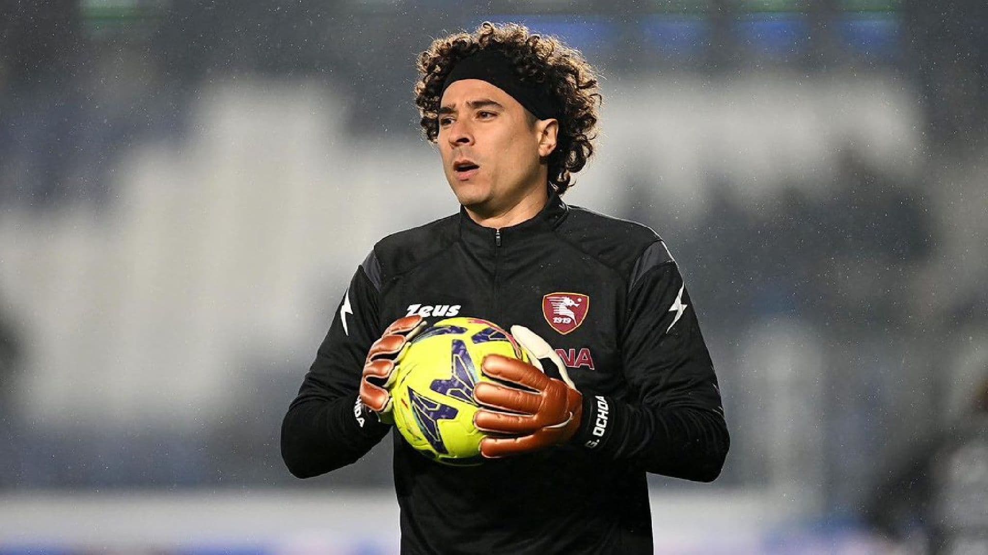 Guillermo Ochoa's decision to retire after the defeat against the United States