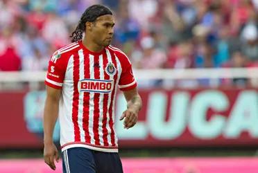 Gullit Peña already played with Chivas back in 2016.