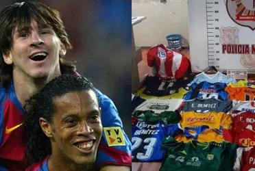 Having collected shirts all your life and having Messi, Ronaldinho or Messi stolen must be the worst disappointment for this former Liga MX player who played a FIFA World Cup