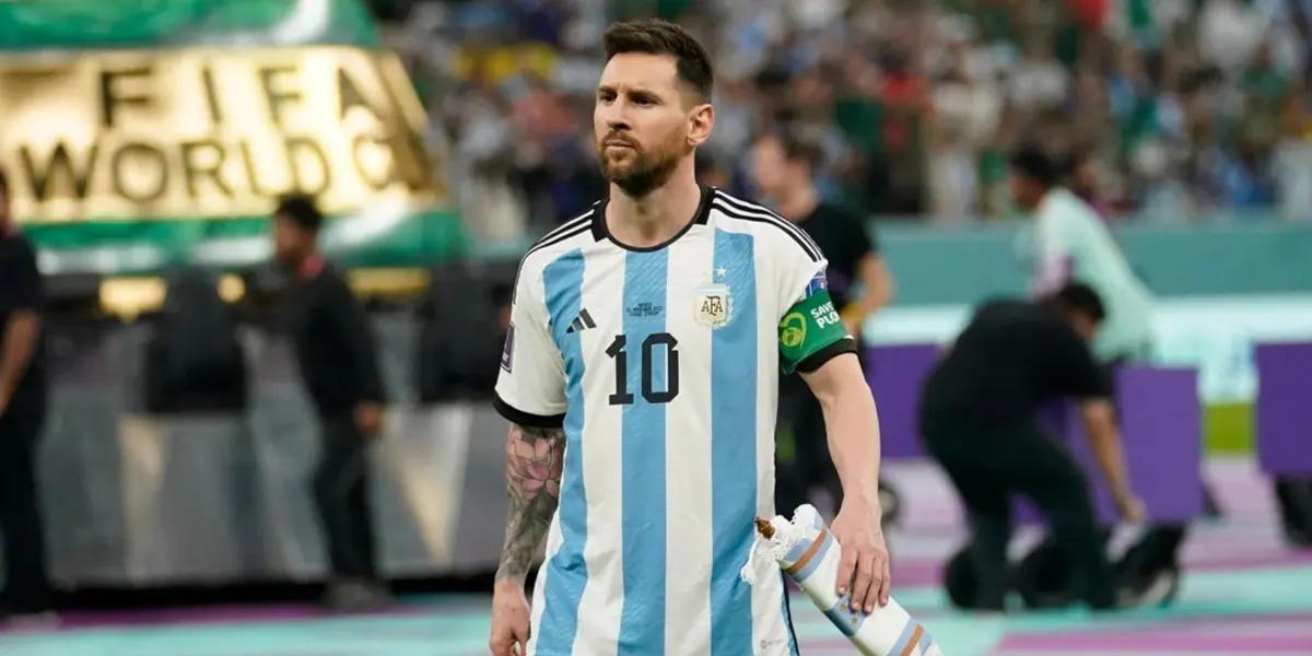 He achieved glory with Lionel Messi in the Argentine U-20 national team, but failed to stand out at the international level and has to quit his professional career.