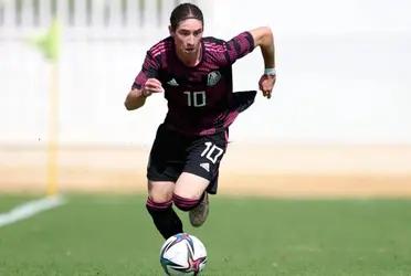 He also played with the U-18 team, where they won 3-2 against Tottenham Hotspur U-18.